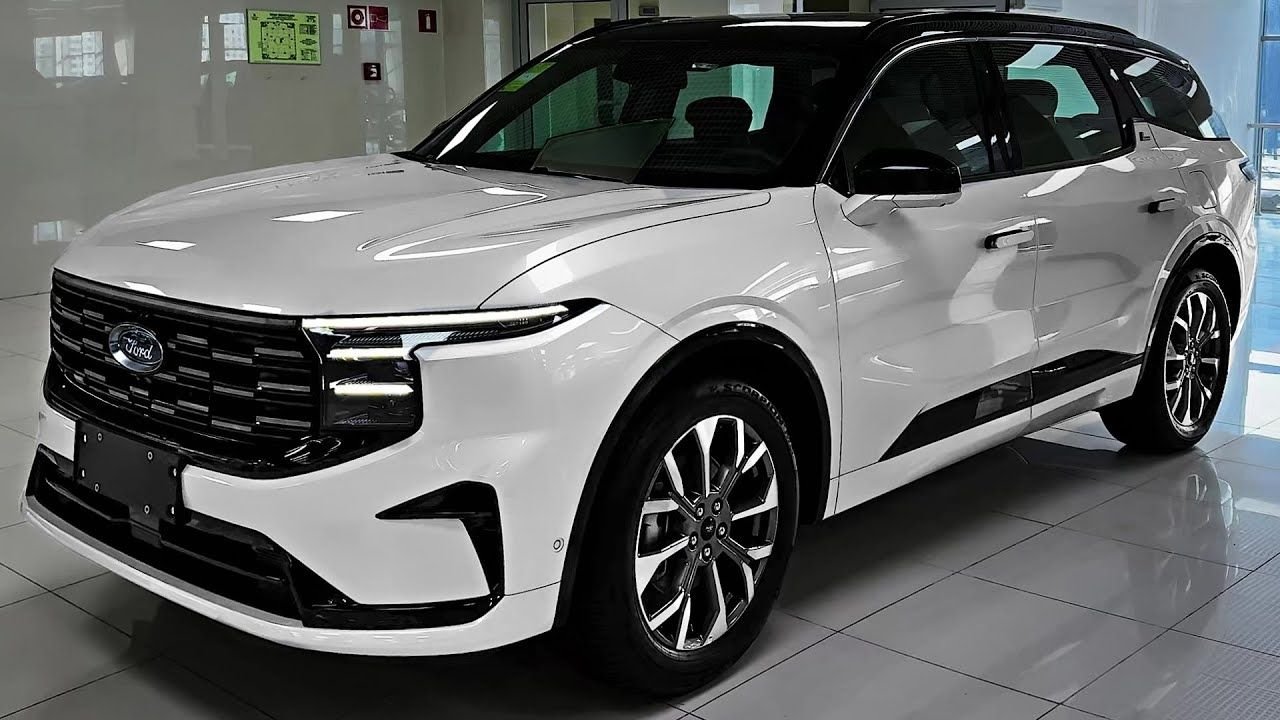 2025 Ford Edge