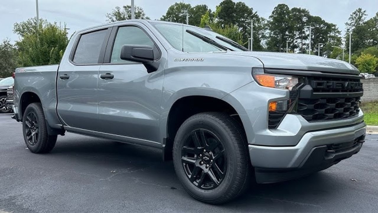 Chevrolet Silverado 2025