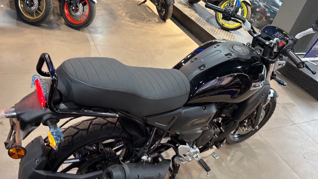 2025 Yamaha FZ-X